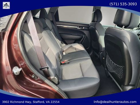 Used 2012 Kia Sorento FWD image 17