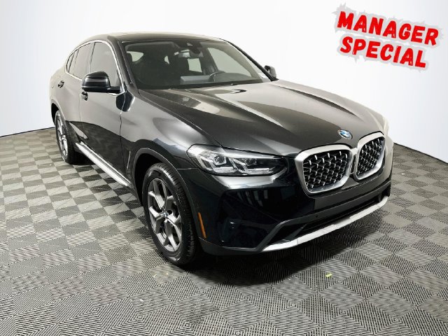 Used 2024 BMW X4 xDrive30i AWD/4WD image 1