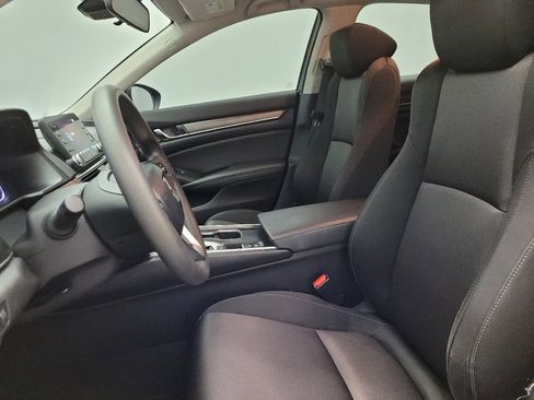 Used 2020 Honda Accord LX image 17
