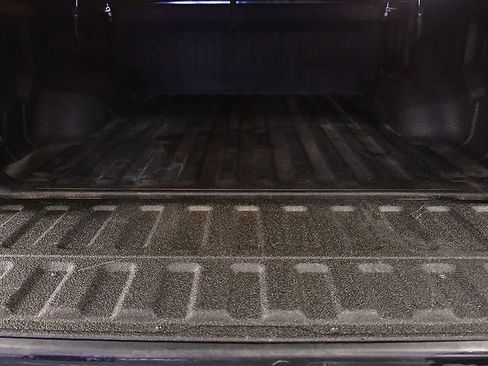 Used 2023 RAM 1500 Laramie AWD/4WD image 15
