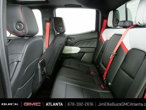 New 2026 GMC Canyon AT4X w/ LPO, Black Badging Package AWD/4WD image 18