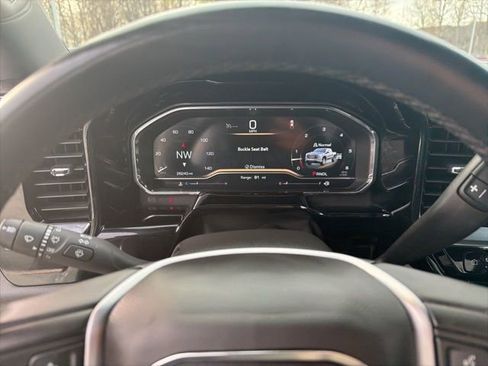 Used 2024 GMC Sierra 1500 SLT image 24