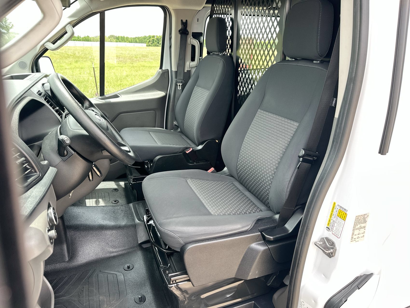 Used 2024 Ford Transit 250 Low Roof w/ Exterior Upgrade Package RWD image 11