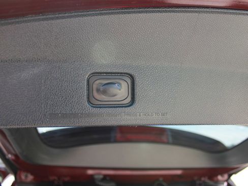 Used 2018 Ford Explorer XLT w/ Equipment Group 202A image 48