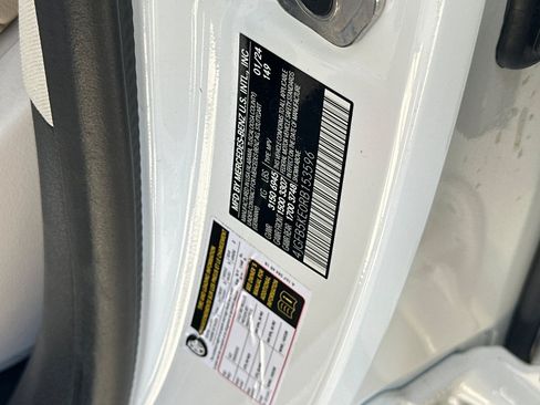 Certified 2024 Mercedes-Benz GLE 450 4MATIC image 38