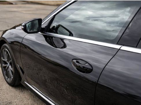 Used 2023 BMW i4 eDrive35 image 2