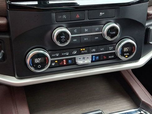 Used 2023 Ford Expedition Max Limited image 20