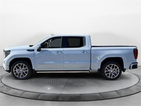 New 2026 GMC Sierra 1500 Denali w/ Denali Reserve Package image 4