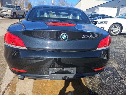 Used 2011 BMW Z4 sDrive35i image 6
