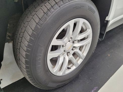 Used 2021 Chevrolet Silverado 1500 LT image 31