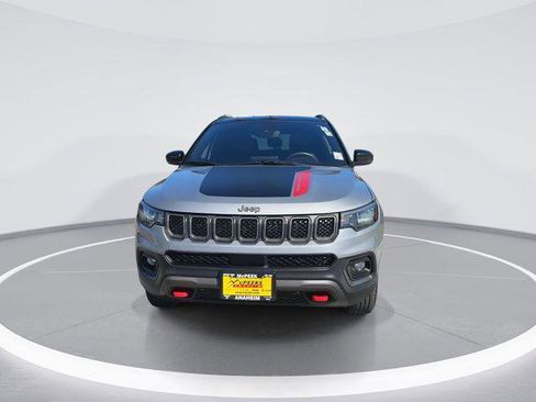 Used 2024 Jeep Compass Trailhawk image 3
