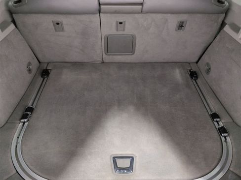 Used 2010 Cadillac SRX Luxury image 36