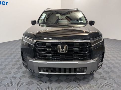 New 2026 Honda Pilot Touring image 9