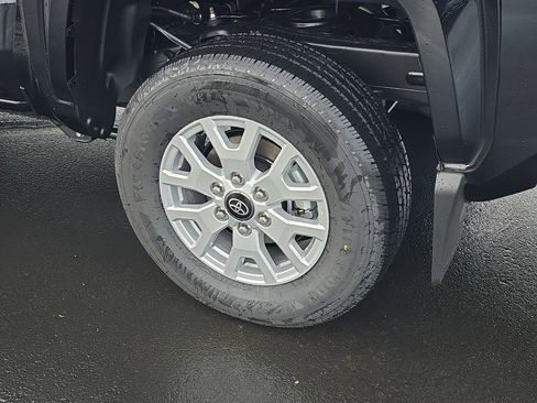 New 2026 Toyota Tacoma SR5 image 10