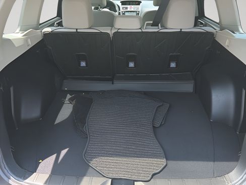 Used 2017 Subaru Forester 2.5i Premium AWD/4WD image 14