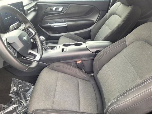 Certified 2024 Ford Mustang Coupe image 13