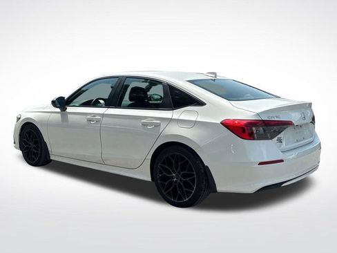 Used 2022 Honda Civic Sport image 3