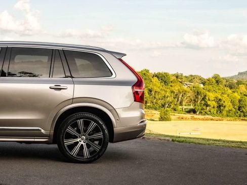 Used 2023 Volvo XC90 B6 Ultimate AWD/4WD image 4