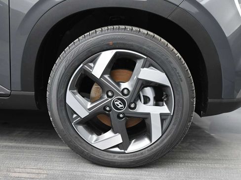 New 2026 Hyundai Venue SEL FWD image 10