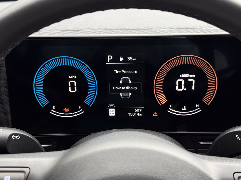 Used 2025 Hyundai Kona SEL FWD image 12