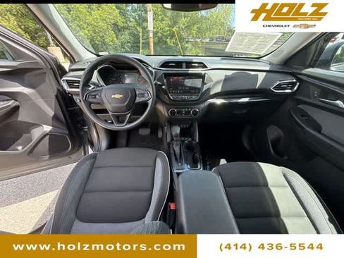 Used 2022 Chevrolet TrailBlazer LT w/ Convenience Package AWD/4WD image 19