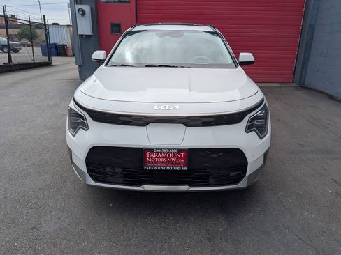 Used 2023 Kia Niro Wave w/ Wave Preserve Package FWD image 7