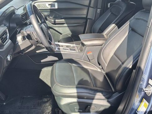 Certified 2020 Ford Explorer XLT w/ Equipment Group 202A image 20