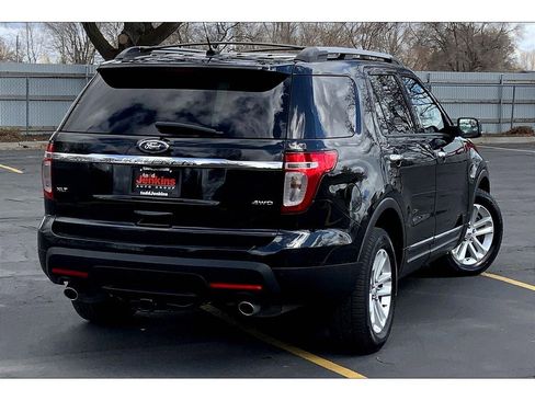 Used 2013 Ford Explorer XLT image 14
