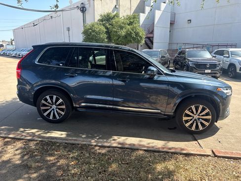 Used 2025 Volvo XC90 B5 Core w/ Protection Package Premier AWD/4WD image 4