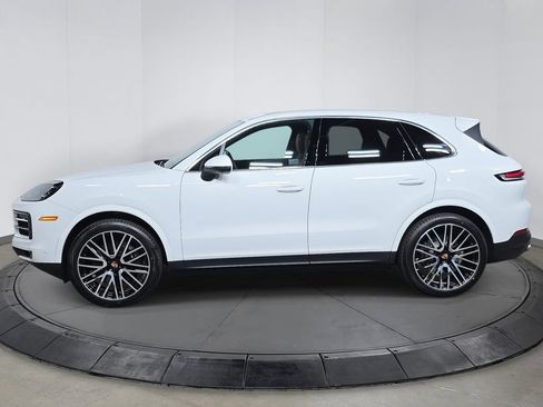 Certified 2026 Porsche Cayenne AWD/4WD image 2