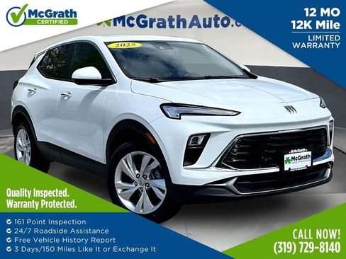 Used 2025 Buick Encore GX Preferred AWD/4WD image 1