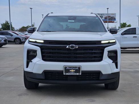 New 2027 Chevrolet Traverse LT w/ Midnight/Sport Edition FWD image 6