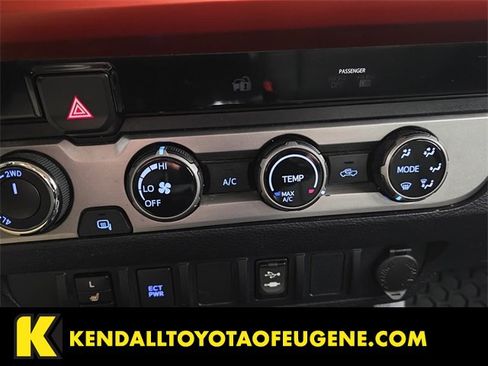 Used 2017 Toyota Tacoma SR5 image 16