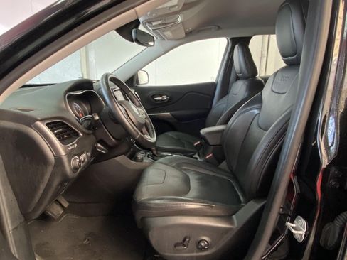 Used 2019 Jeep Cherokee Limited AWD/4WD image 21