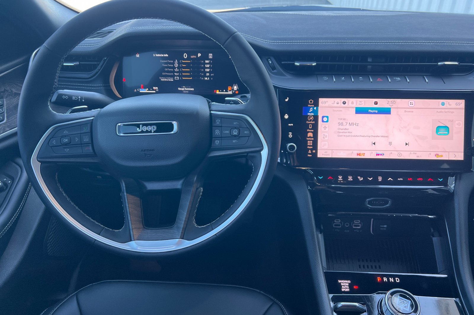 New 2027 Jeep Grand Cherokee Limited AWD/4WD image 16