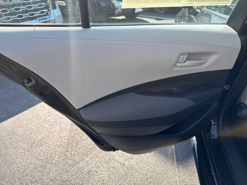 Used 2025 Toyota Corolla LE FWD image 22