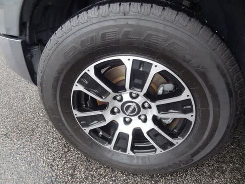Used 2023 Nissan Titan SV AWD/4WD image 29