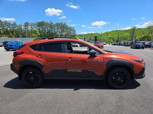 Used 2024 Subaru Crosstrek 2.5i Wilderness w/ Crosstrek Mirror Package AWD/4WD image 9