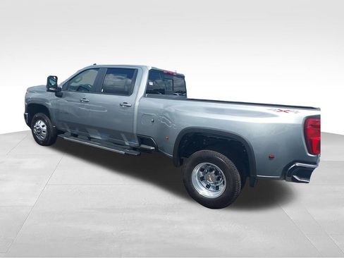 New 2026 Chevrolet Silverado 3500 LT w/ All Star Edition AWD/4WD image 3