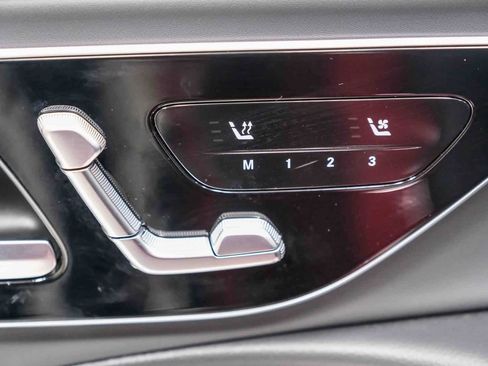 Used 2025 Mercedes-Benz E 53 AMG e 4MATIC Sedan image 23