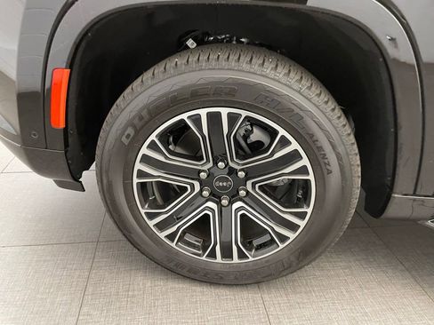 New 2026 Jeep Grand Wagoneer 2WD image 10