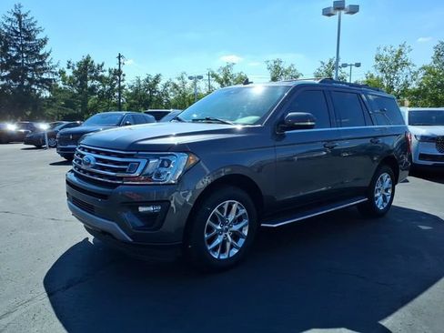 Used 2021 Ford Expedition XLT AWD/4WD image 3