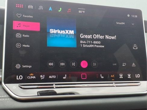 Certified 2025 Volkswagen Tiguan SE R-Line AWD/4WD image 18