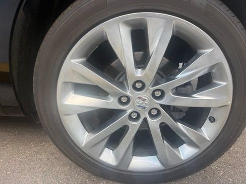 Used 2023 Buick Envision Avenir AWD/4WD image 11