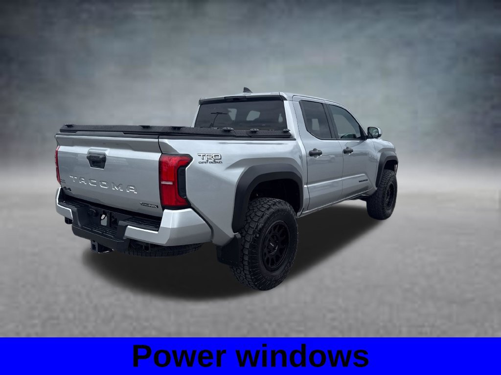 Used 2025 Toyota Tacoma TRD Off-Road AWD/4WD image 7