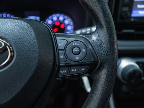 Certified 2022 Toyota RAV4 LE AWD/4WD image 19