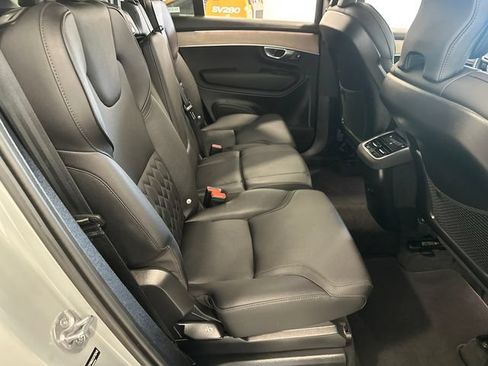 Used 2025 Volvo XC90 B6 Plus AWD/4WD image 37
