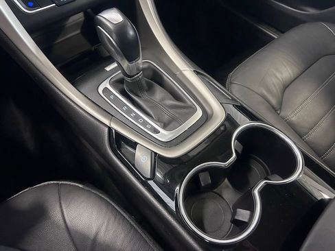 Used 2016 Ford Fusion SE w/ Equipment Group 202A FWD image 17