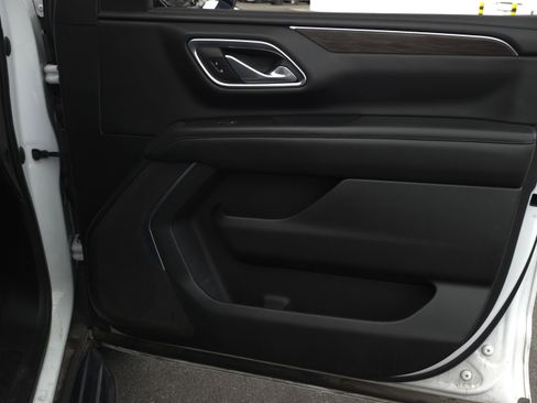 Used 2021 Chevrolet Suburban LS image 28