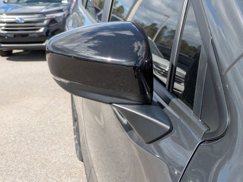 Used 2025 Subaru Ascent Bronze Edition image 11